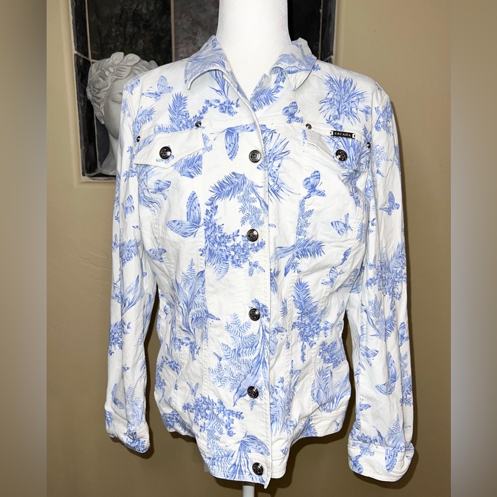 Escada Cornflower Blue Butterfly Toile Denim Jacket Size 40